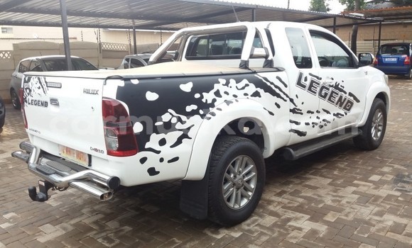Nunua Ilio tumika Toyota Hilux Nyeupe Gari ndani ya Beitbridge nchini Matabeleland Kusini Nunua Ilio tumika Toyota Hilux Nyeupe Gari ndani ya Beitbridge nchini Matabeleland Kusini