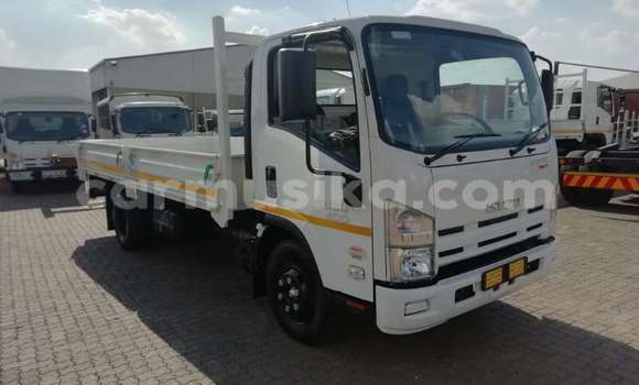 Tenga Tsaru Isuzu FTR 850 Chena Rori in Beitbridge in Matabeleland South Tenga Tsaru Isuzu FTR 850 Chena Rori in Beitbridge in Matabeleland South
