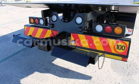 Buy Used Isuzu FTR 850 White Truck in Beitbridge in Matabeleland South Buy Used Isuzu FTR 850 White Truck in Beitbridge in Matabeleland South