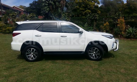 Tenga Tsaru Toyota Fortuner Chena Mota in Beitbridge in Matabeleland South Tenga Tsaru Toyota Fortuner Chena Mota in Beitbridge in Matabeleland South