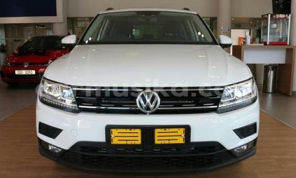 Buy Used Volkswagen Tiguan White Car in Beitbridge in Matabeleland South Buy Used Volkswagen Tiguan White Car in Beitbridge in Matabeleland South