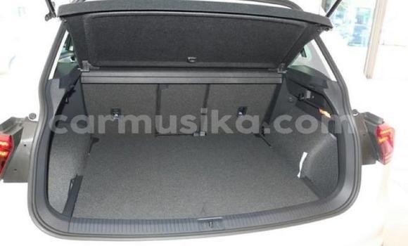 Buy Used Volkswagen Tiguan White Car in Beitbridge in Matabeleland South Buy Used Volkswagen Tiguan White Car in Beitbridge in Matabeleland South