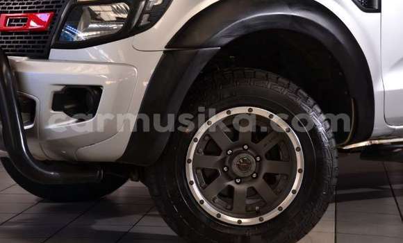 Nunua Ilio tumika Ford Ranger Fedha Gari ndani ya Beitbridge nchini Matabeleland Kusini Nunua Ilio tumika Ford Ranger Fedha Gari ndani ya Beitbridge nchini Matabeleland Kusini