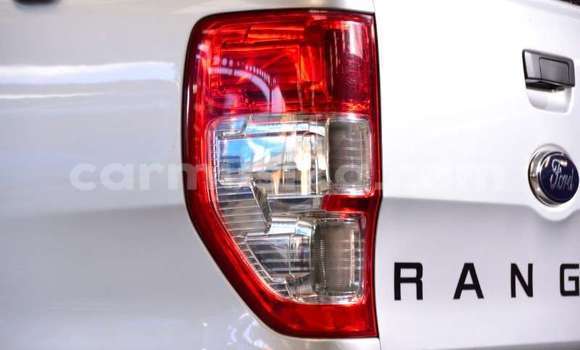 Nunua Ilio tumika Ford Ranger Fedha Gari ndani ya Beitbridge nchini Matabeleland Kusini Nunua Ilio tumika Ford Ranger Fedha Gari ndani ya Beitbridge nchini Matabeleland Kusini