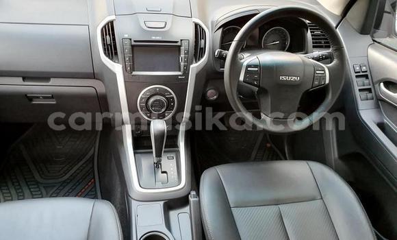 Tenga Tsaru Isuzu KB Chena Mota in Beitbridge in Matabeleland South Tenga Tsaru Isuzu KB Chena Mota in Beitbridge in Matabeleland South