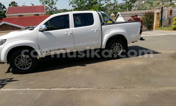 Acheter Occasion Voiture Toyota Hilux Blanc à Beitbridge, Matabeleland South Acheter Occasion Voiture Toyota Hilux Blanc à Beitbridge, Matabeleland South