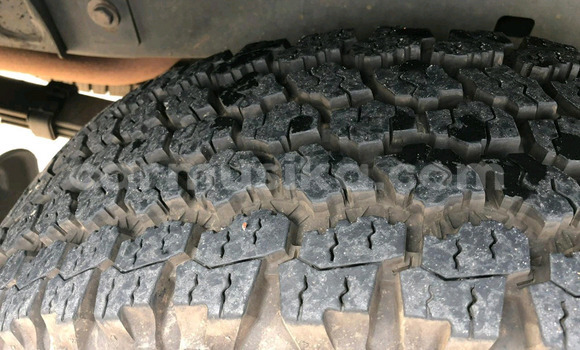 Acheter Occasion Voiture Toyota Hilux Bleu à Beitbridge, Matabeleland South Acheter Occasion Voiture Toyota Hilux Bleu à Beitbridge, Matabeleland South