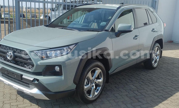 Tenga Tsaru Toyota RAV4 Zvimwe Mota in Beitbridge in Matabeleland South Tenga Tsaru Toyota RAV4 Zvimwe Mota in Beitbridge in Matabeleland South