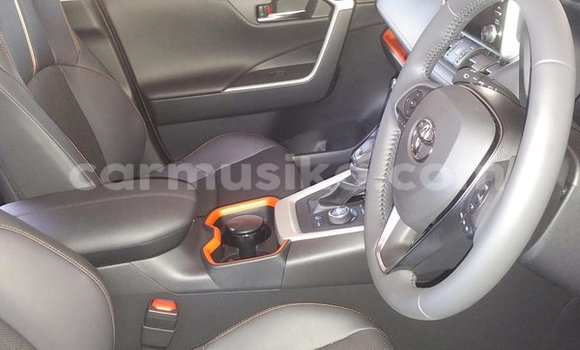 Tenga Tsaru Toyota RAV4 Zvimwe Mota in Beitbridge in Matabeleland South Tenga Tsaru Toyota RAV4 Zvimwe Mota in Beitbridge in Matabeleland South