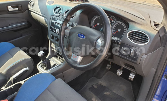 Acheter Occasion Voiture Ford Focus ST Bleu à Beitbridge, Matabeleland South Acheter Occasion Voiture Ford Focus ST Bleu à Beitbridge, Matabeleland South