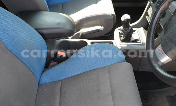 Acheter Occasion Voiture Ford Focus ST Bleu à Beitbridge, Matabeleland South Acheter Occasion Voiture Ford Focus ST Bleu à Beitbridge, Matabeleland South