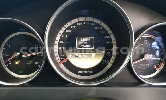 Tenga Tsaru Mercedes‒Benz C-klasse AMG Tsvuku Mota in Harare in Harare Tenga Tsaru Mercedes‒Benz C-klasse AMG Tsvuku Mota in Harare in Harare