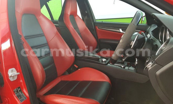 Tenga Tsaru Mercedes‒Benz C-klasse AMG Tsvuku Mota in Harare in Harare Tenga Tsaru Mercedes‒Benz C-klasse AMG Tsvuku Mota in Harare in Harare