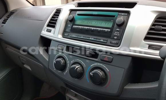 Tenga Tsaru Toyota Hilux Chena Mota in Harare in Harare Tenga Tsaru Toyota Hilux Chena Mota in Harare in Harare