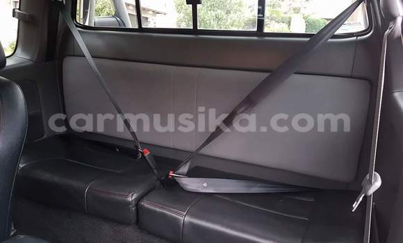 Tenga Tsaru Toyota Hilux Chena Mota in Harare in Harare Tenga Tsaru Toyota Hilux Chena Mota in Harare in Harare