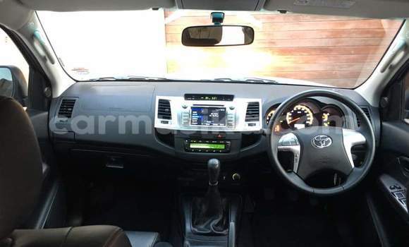 Buy Used Toyota Hilux White Car in Harare in Harare Buy Used Toyota Hilux White Car in Harare in Harare