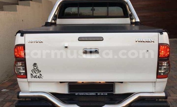 Buy Used Toyota Hilux White Car in Harare in Harare Buy Used Toyota Hilux White Car in Harare in Harare