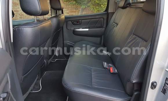 Tenga Tsaru Toyota Hilux Sirivha Mota in Harare in Harare Tenga Tsaru Toyota Hilux Sirivha Mota in Harare in Harare