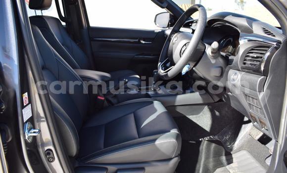 Tenga Tsaru Toyota Hilux Sirivha Mota in Beitbridge in Matabeleland South Tenga Tsaru Toyota Hilux Sirivha Mota in Beitbridge in Matabeleland South