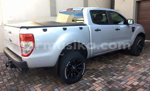 Tenga Tsaru Ford Ranger Sirivha Mota in Avondale in Harare Tenga Tsaru Ford Ranger Sirivha Mota in Avondale in Harare