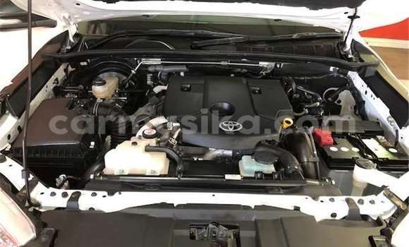 Buy Used Toyota Hilux White Car in Harare in Harare Buy Used Toyota Hilux White Car in Harare in Harare