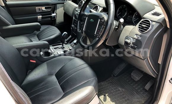 Buy Used Land Rover Discovery Sport White Car in Harare in Harare Buy Used Land Rover Discovery Sport White Car in Harare in Harare