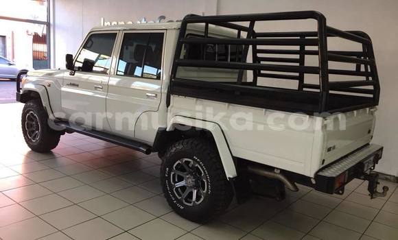 Tenga Tsaru Toyota Land Cruiser Chena Mota in Harare in Harare Tenga Tsaru Toyota Land Cruiser Chena Mota in Harare in Harare