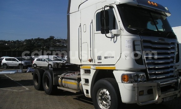 Buy Used Scania R420 White Truck in Harare in Harare Buy Used Scania R420 White Truck in Harare in Harare