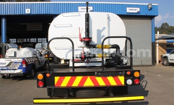 Buy Used Scania R420 White Truck in Harare in Harare Buy Used Scania R420 White Truck in Harare in Harare