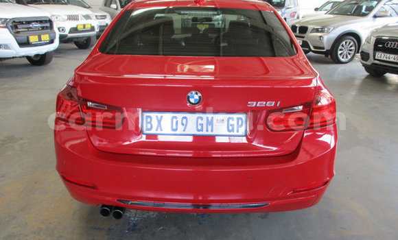 Nunua Ilio tumika BMW 3–Series Nyekundu Gari ndani ya Beitbridge nchini Matabeleland Kusini Nunua Ilio tumika BMW 3–Series Nyekundu Gari ndani ya Beitbridge nchini Matabeleland Kusini