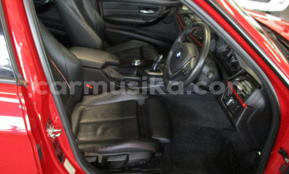 Nunua Ilio tumika BMW 3–Series Nyekundu Gari ndani ya Beitbridge nchini Matabeleland Kusini Nunua Ilio tumika BMW 3–Series Nyekundu Gari ndani ya Beitbridge nchini Matabeleland Kusini