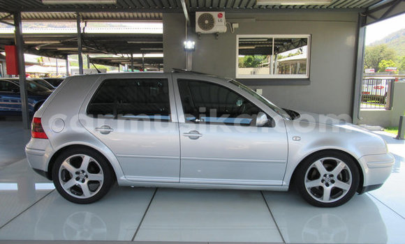 Buy Used Volkswagen Golf White Car in Beitbridge in Matabeleland South Buy Used Volkswagen Golf White Car in Beitbridge in Matabeleland South