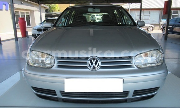 Buy Used Volkswagen Golf White Car in Beitbridge in Matabeleland South Buy Used Volkswagen Golf White Car in Beitbridge in Matabeleland South