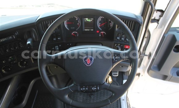 Buy Used Scania R420 White Truck in Beitbridge in Matabeleland South Buy Used Scania R420 White Truck in Beitbridge in Matabeleland South