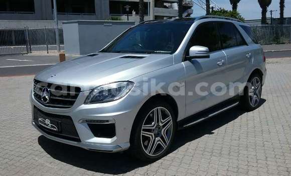Acheter Occasion Voiture Mercedes‒Benz ML–Class Gris à Beitbridge, Matabeleland South Acheter Occasion Voiture Mercedes‒Benz ML–Class Gris à Beitbridge, Matabeleland South