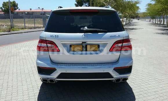 Acheter Occasion Voiture Mercedes‒Benz ML–Class Gris à Beitbridge, Matabeleland South Acheter Occasion Voiture Mercedes‒Benz ML–Class Gris à Beitbridge, Matabeleland South