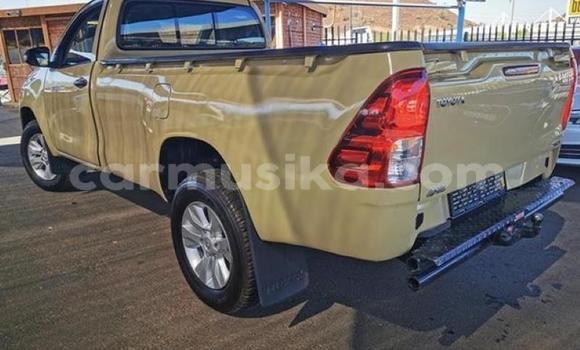 Tenga Tsaru Toyota Hilux Zvimwe Mota in Beitbridge in Matabeleland South Tenga Tsaru Toyota Hilux Zvimwe Mota in Beitbridge in Matabeleland South