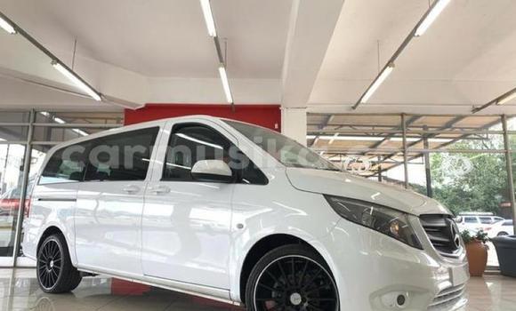 Nunua Ilio tumika Mercedes Viano Nyeupe Gari ndani ya Beitbridge nchini Matabeleland Kusini