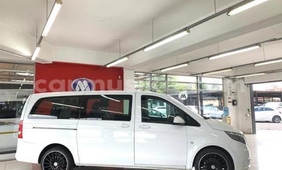 Nunua Ilio tumika Mercedes Viano Nyeupe Gari ndani ya Beitbridge nchini Matabeleland Kusini Nunua Ilio tumika Mercedes Viano Nyeupe Gari ndani ya Beitbridge nchini Matabeleland Kusini