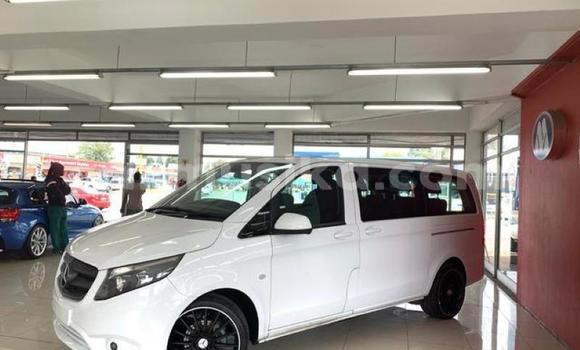 Nunua Ilio tumika Mercedes Viano Nyeupe Gari ndani ya Beitbridge nchini Matabeleland Kusini Nunua Ilio tumika Mercedes Viano Nyeupe Gari ndani ya Beitbridge nchini Matabeleland Kusini