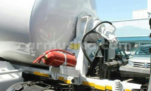 Tenga Tsaru Nissan UD Chena Rori in Beitbridge in Matabeleland South Tenga Tsaru Nissan UD Chena Rori in Beitbridge in Matabeleland South