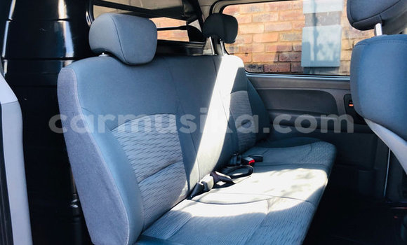 Acheter Occasion Voiture Hyundai H1 Blanc à Beitbridge, Matabeleland South Acheter Occasion Voiture Hyundai H1 Blanc à Beitbridge, Matabeleland South