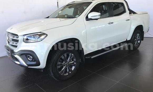 Acheter Occasion Voiture Mercedes‒Benz X-klasse Concept Blanc à Beitbridge, Matabeleland South Acheter Occasion Voiture Mercedes‒Benz X-klasse Concept Blanc à Beitbridge, Matabeleland South