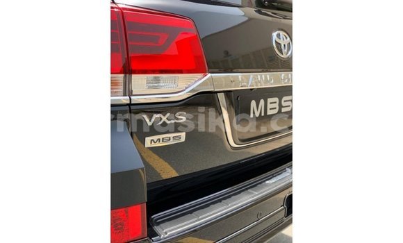 Acheter Import Voiture Toyota Land Cruiser Noir à Import - Dubai, Harare Acheter Import Voiture Toyota Land Cruiser Noir à Import - Dubai, Harare