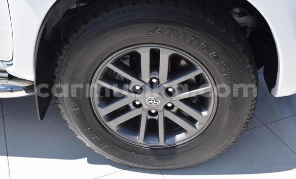 Tenga Tsaru Toyota Hilux Chena Mota in Beitbridge in Matabeleland South Tenga Tsaru Toyota Hilux Chena Mota in Beitbridge in Matabeleland South