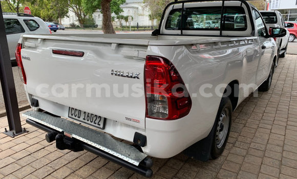 Acheter Occasion Voiture Toyota Hilux Blanc à Beitbridge, Matabeleland South Acheter Occasion Voiture Toyota Hilux Blanc à Beitbridge, Matabeleland South