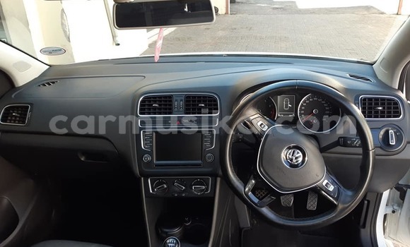 Buy Used Volkswagen Polo White Car in Beitbridge in Matabeleland South Buy Used Volkswagen Polo White Car in Beitbridge in Matabeleland South