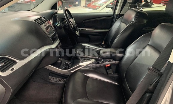 Tenga Tsaru Dodge Caliber Zvimwe Mota in Beitbridge in Matabeleland South Tenga Tsaru Dodge Caliber Zvimwe Mota in Beitbridge in Matabeleland South