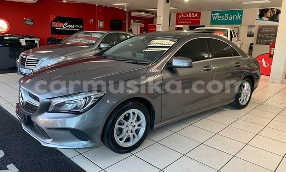 Tenga Tsaru Mercedes‒Benz CLC-klasse Zvimwe Mota in Beitbridge in Matabeleland South Tenga Tsaru Mercedes‒Benz CLC-klasse Zvimwe Mota in Beitbridge in Matabeleland South