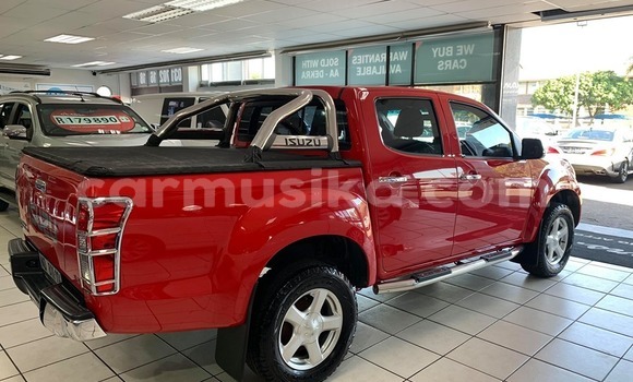 Buy Used Isuzu MU-7 Red Car in Beitbridge in Matabeleland South Buy Used Isuzu MU-7 Red Car in Beitbridge in Matabeleland South